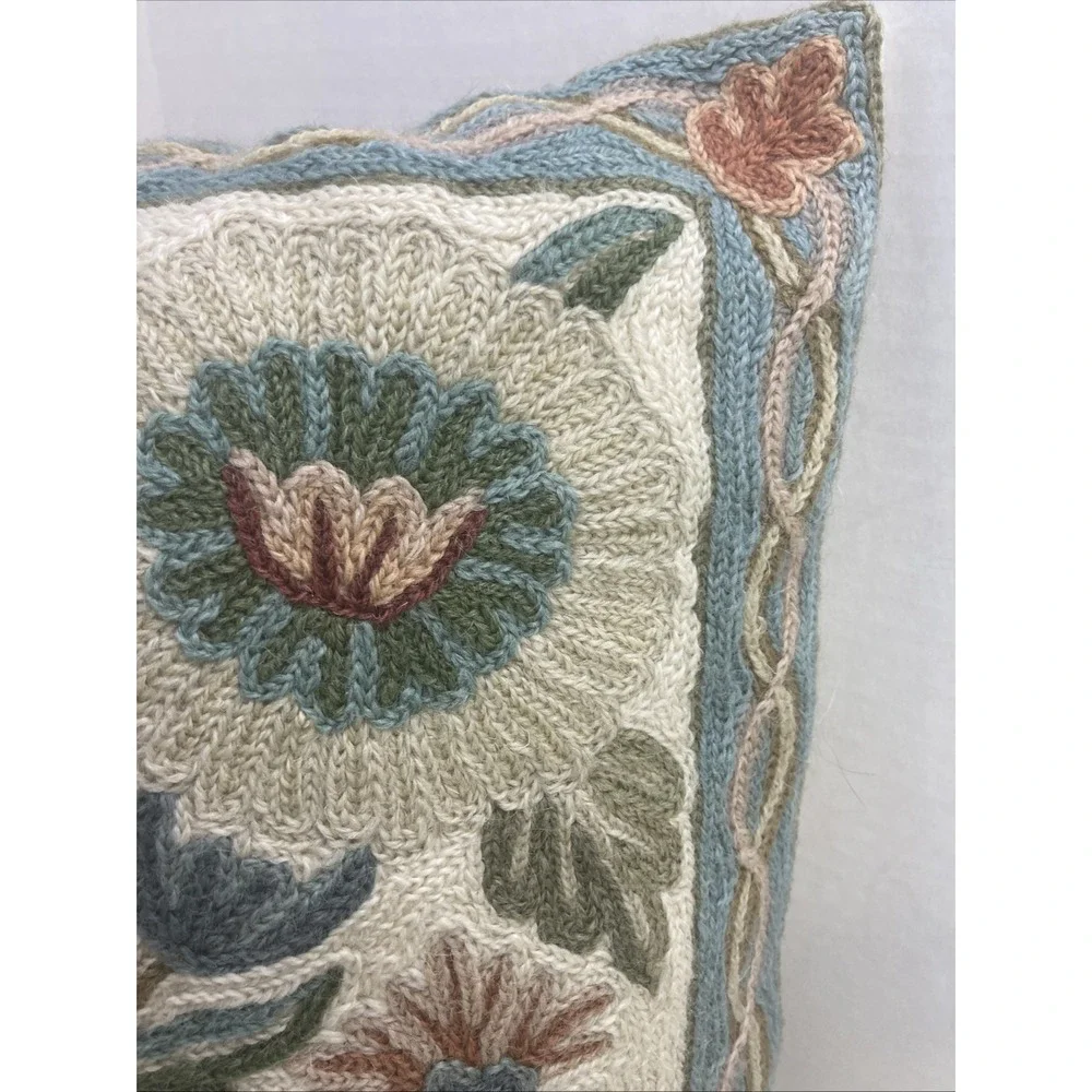 Vintage Floral Designed Crewel‎ Needlepoint Tapestry Stitched Throw Pillow 16